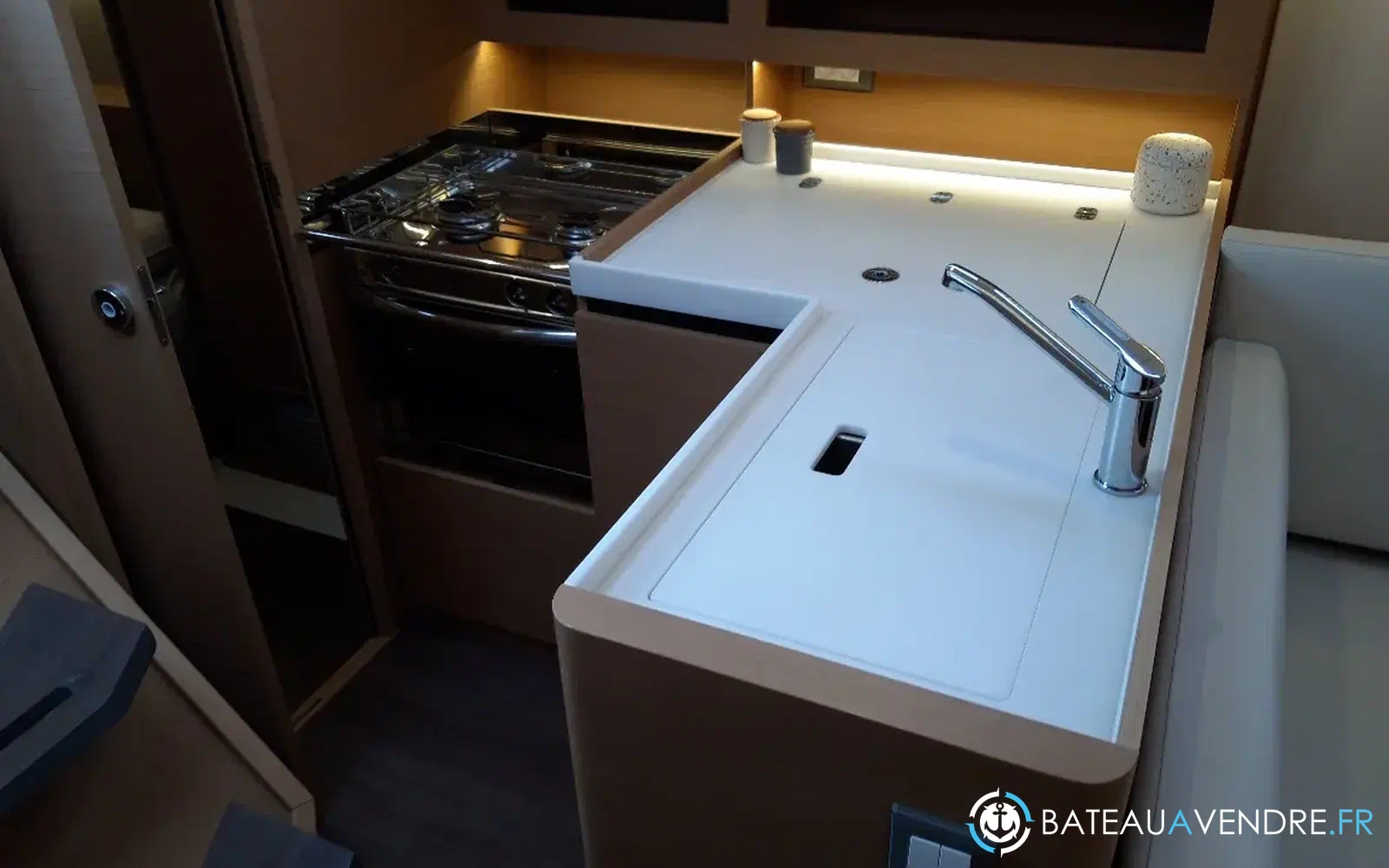 slider 15 Jeanneau Sun Odyssey 380