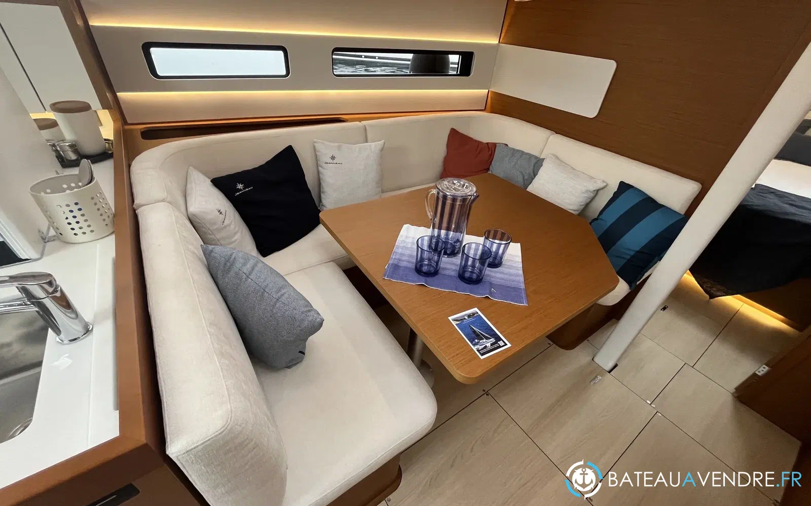 slider 11 Jeanneau Sun Odyssey 415