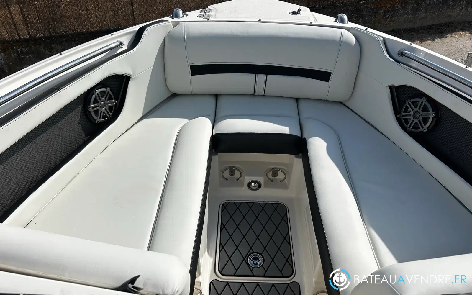 slider 9 Sea Ray SLX-W 230