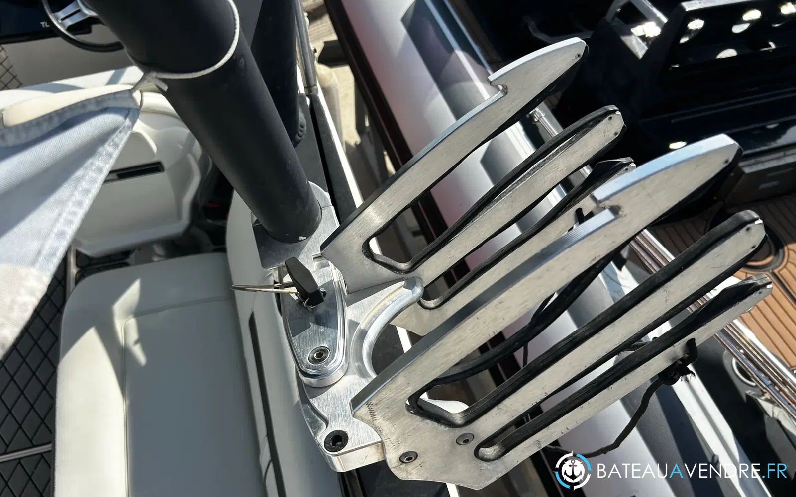 slider 14 Sea Ray SLX-W 230