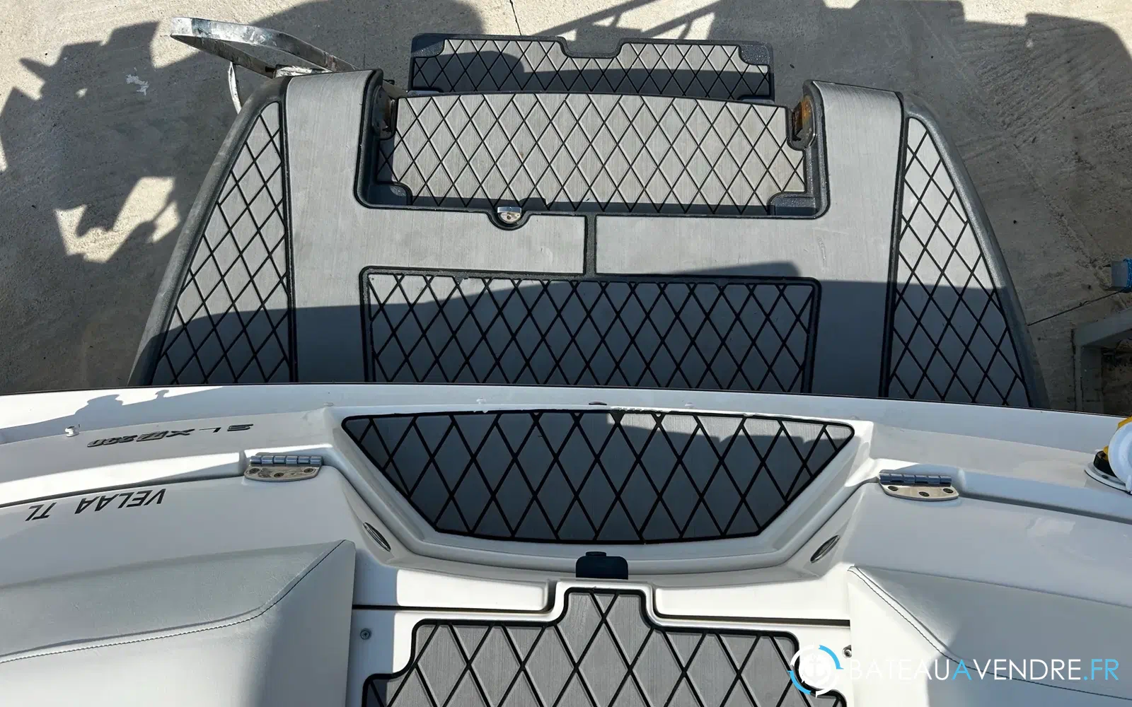 slider 0 Sea Ray SLX-W 230