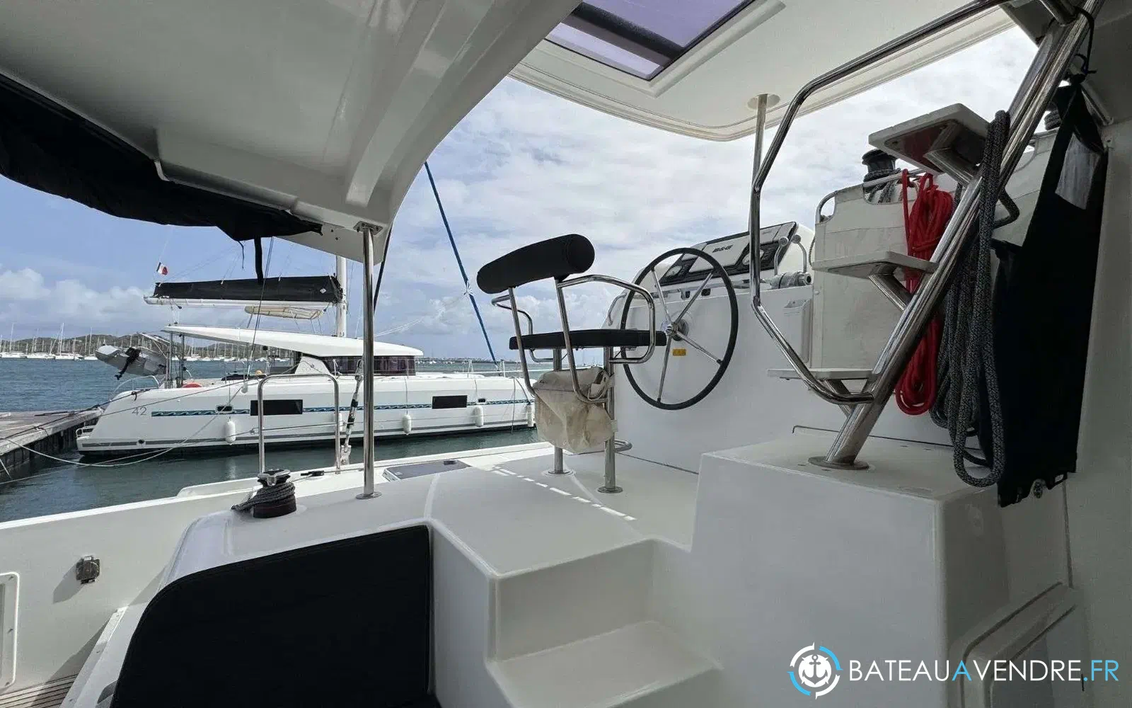 slider 10 Lagoon 42
