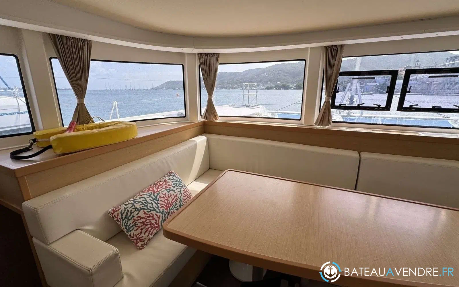 slider 27 Lagoon 42