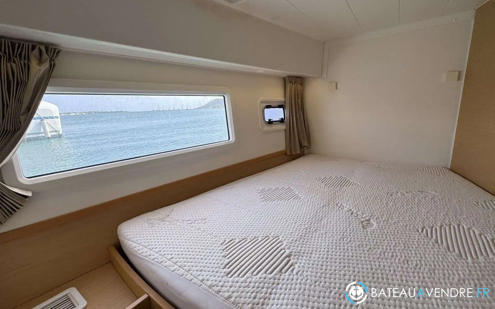 slider 35 Lagoon 42