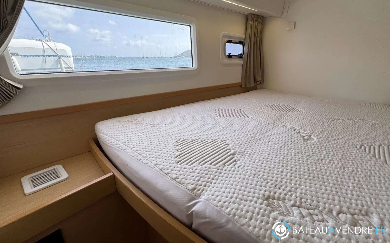 slider 37 Lagoon 42