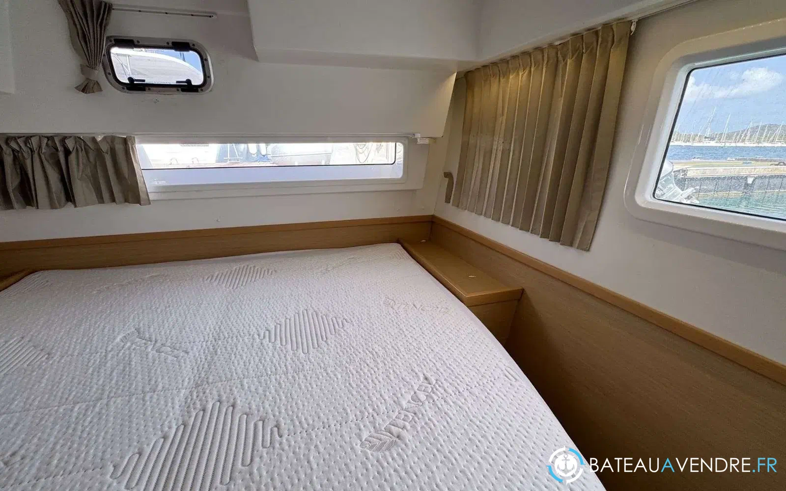 slider 43 Lagoon 42