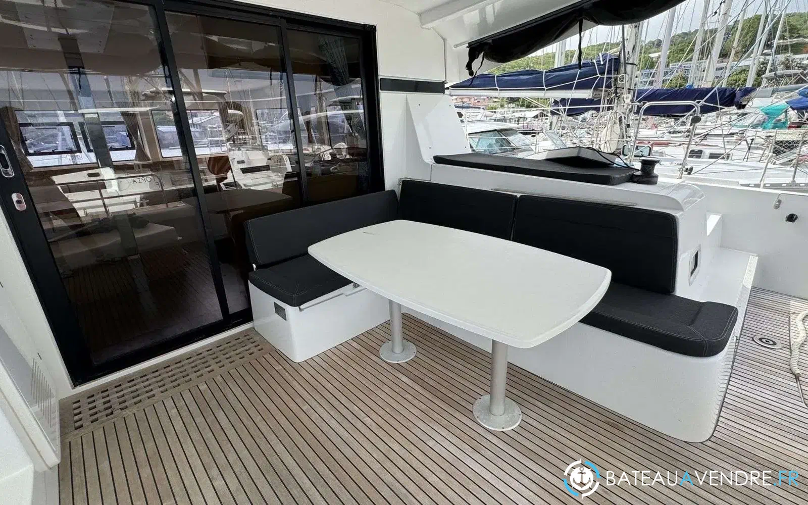 slider 8 Lagoon 42