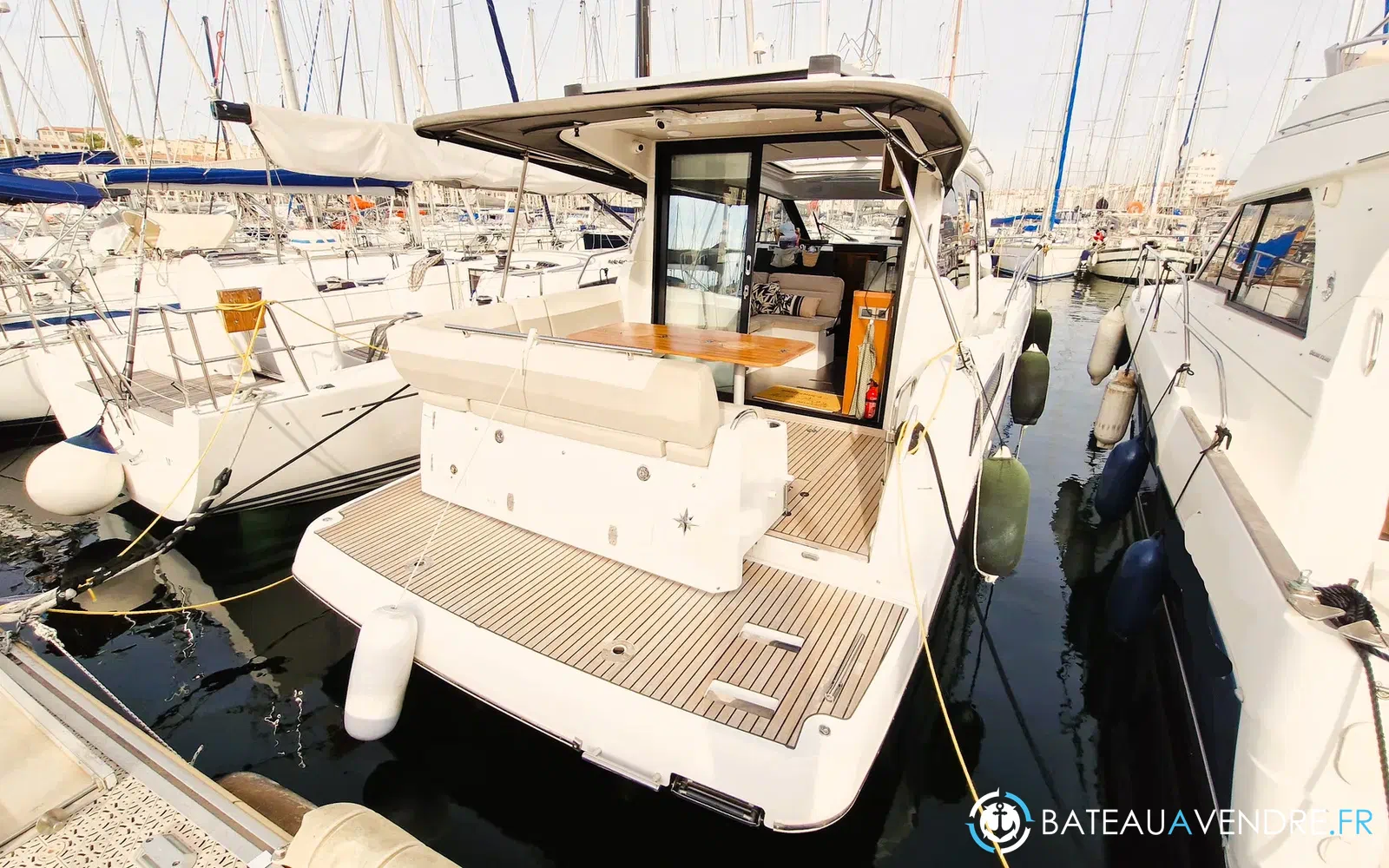 slider 1 Jeanneau NC 33