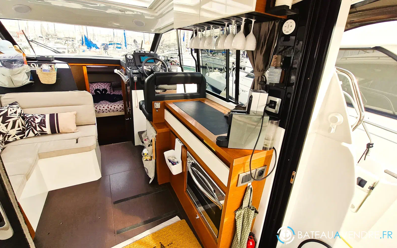slider 3 Jeanneau NC 33
