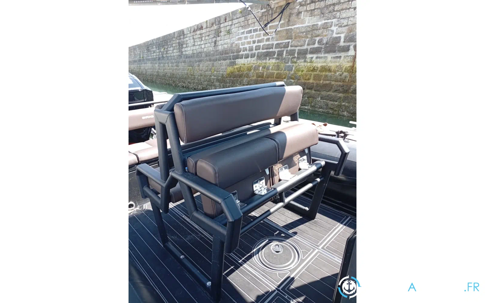 slider 9 Brig Navigator 24