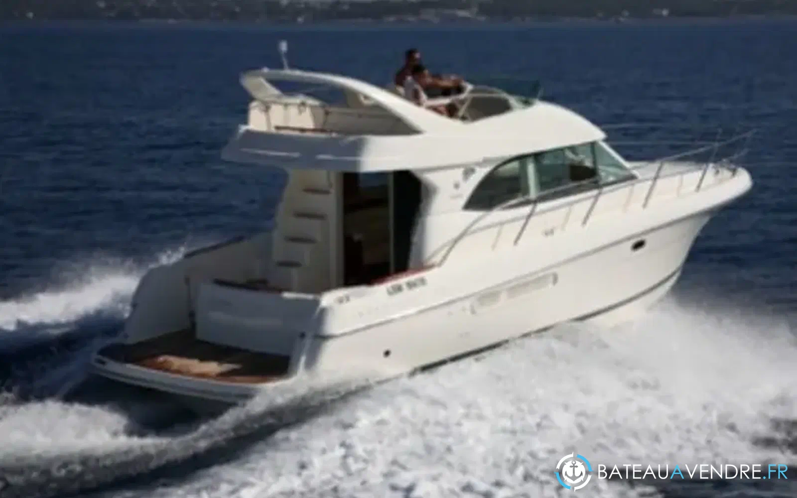 slider 1 Jeanneau Prestige 36 Fly