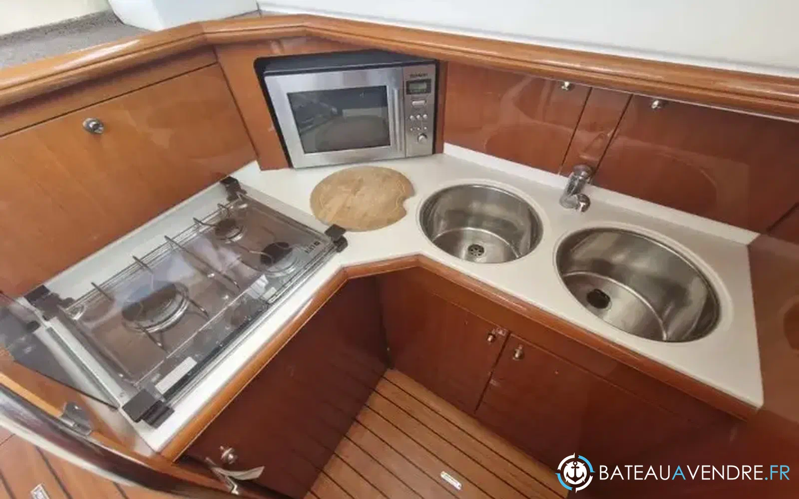 slider 6 Jeanneau Prestige 36 Fly