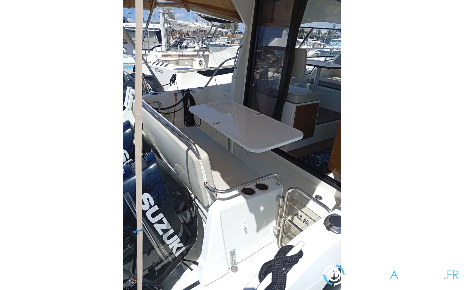 slider 22 Beneteau Antares 9 OB