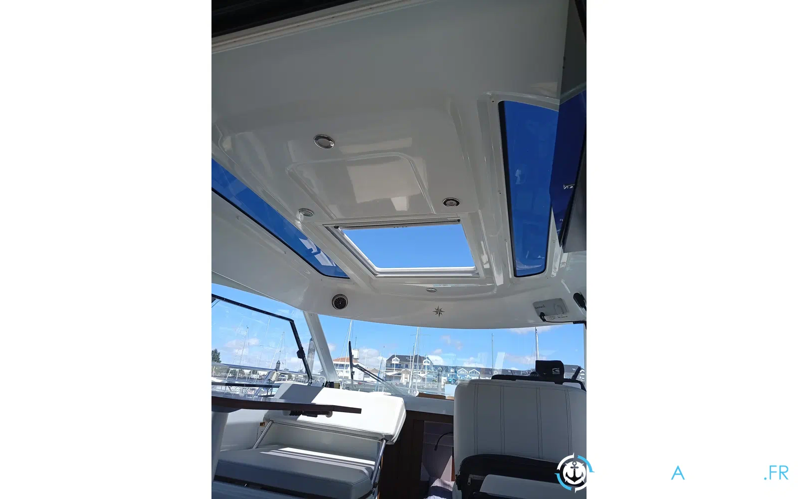 slider 5 Beneteau Antares 9 OB