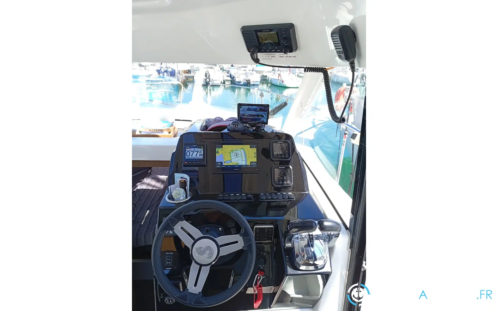 slider 6 Beneteau Antares 9 OB
