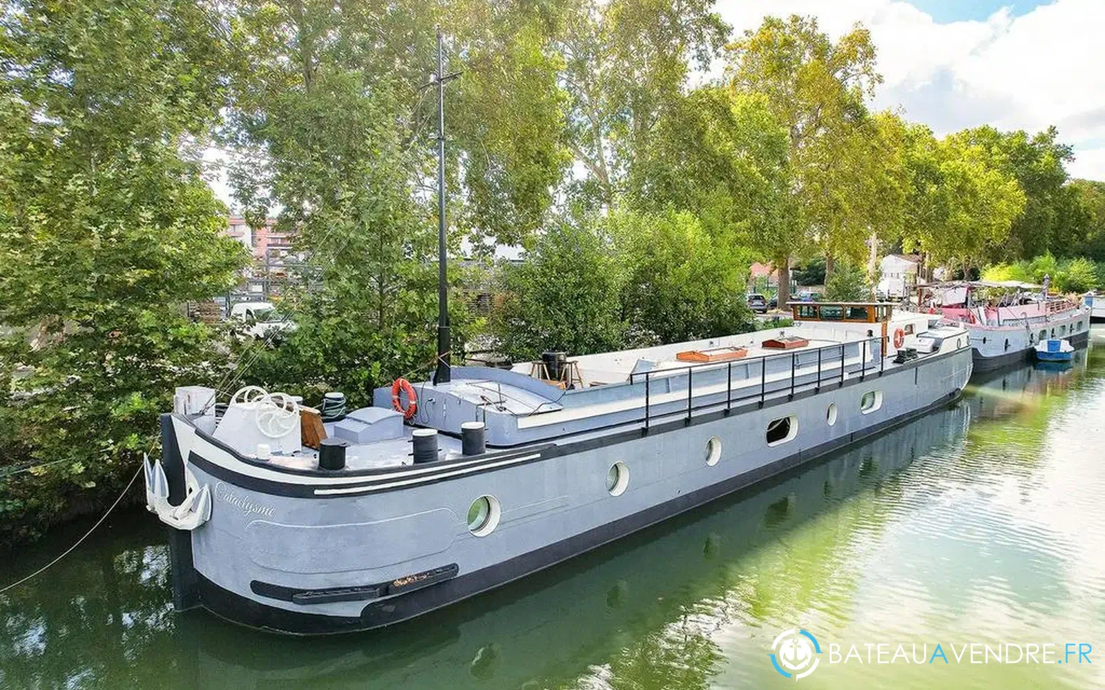 slider 0 Custom Péniche Freycinet (30 m)