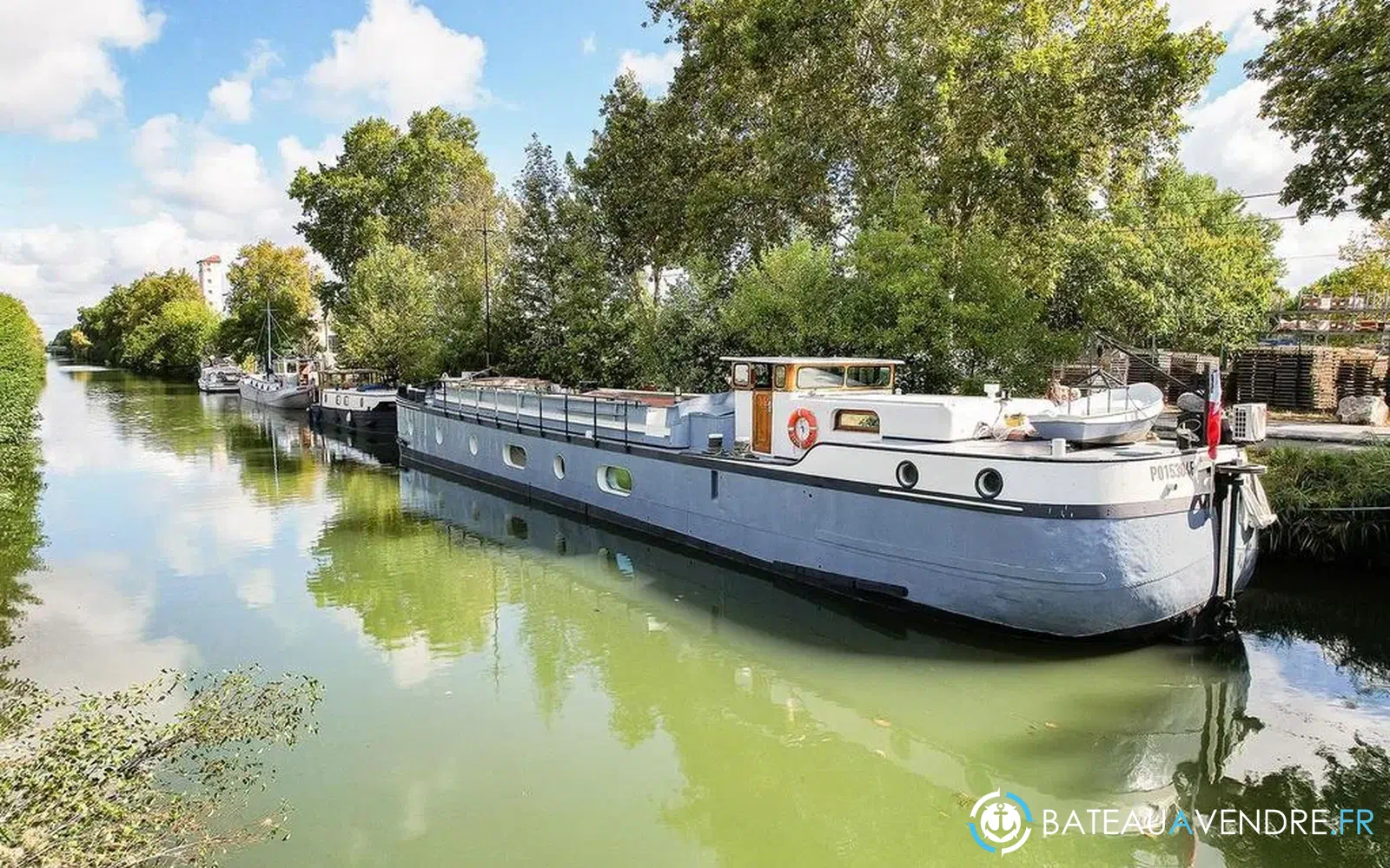 slider 2 Custom Péniche Freycinet (30 m)