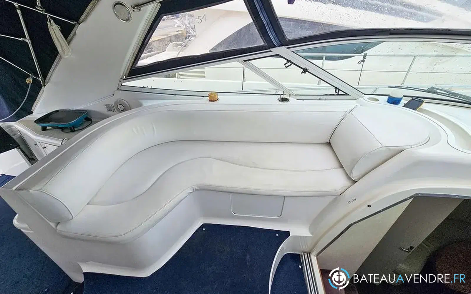slider 13 Cruisers Yachts 4270 Esprit