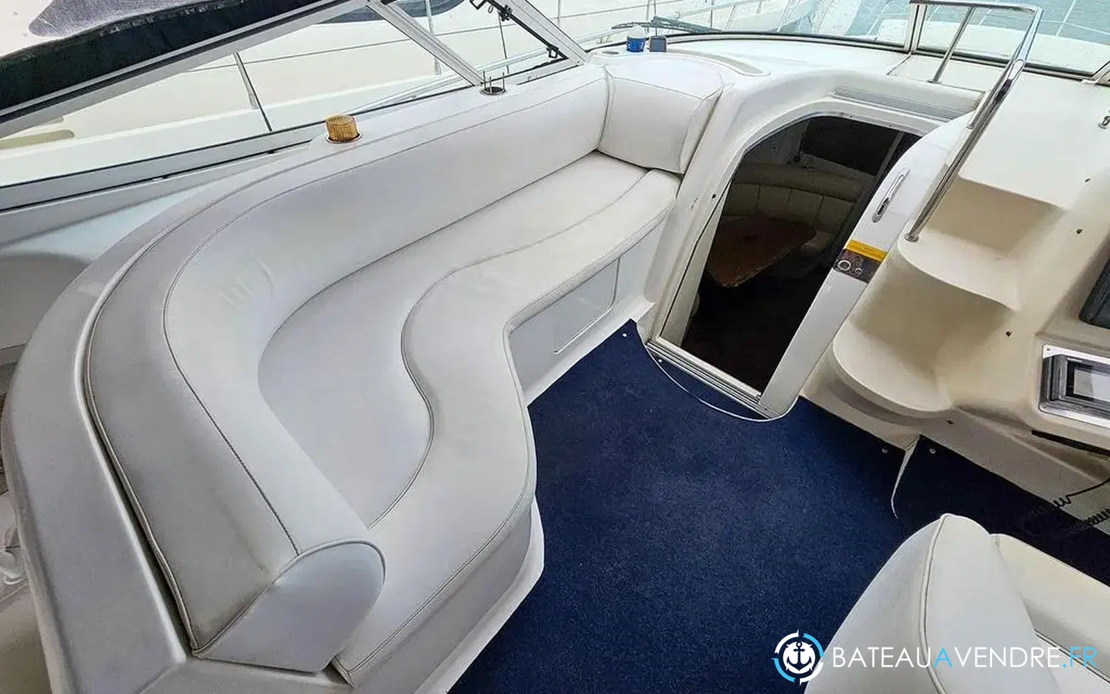 slider 14 Cruisers Yachts 4270 Esprit