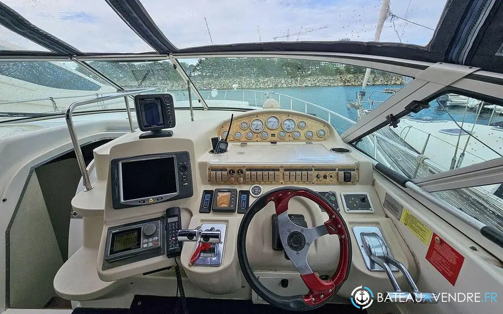 slider 16 Cruisers Yachts 4270 Esprit