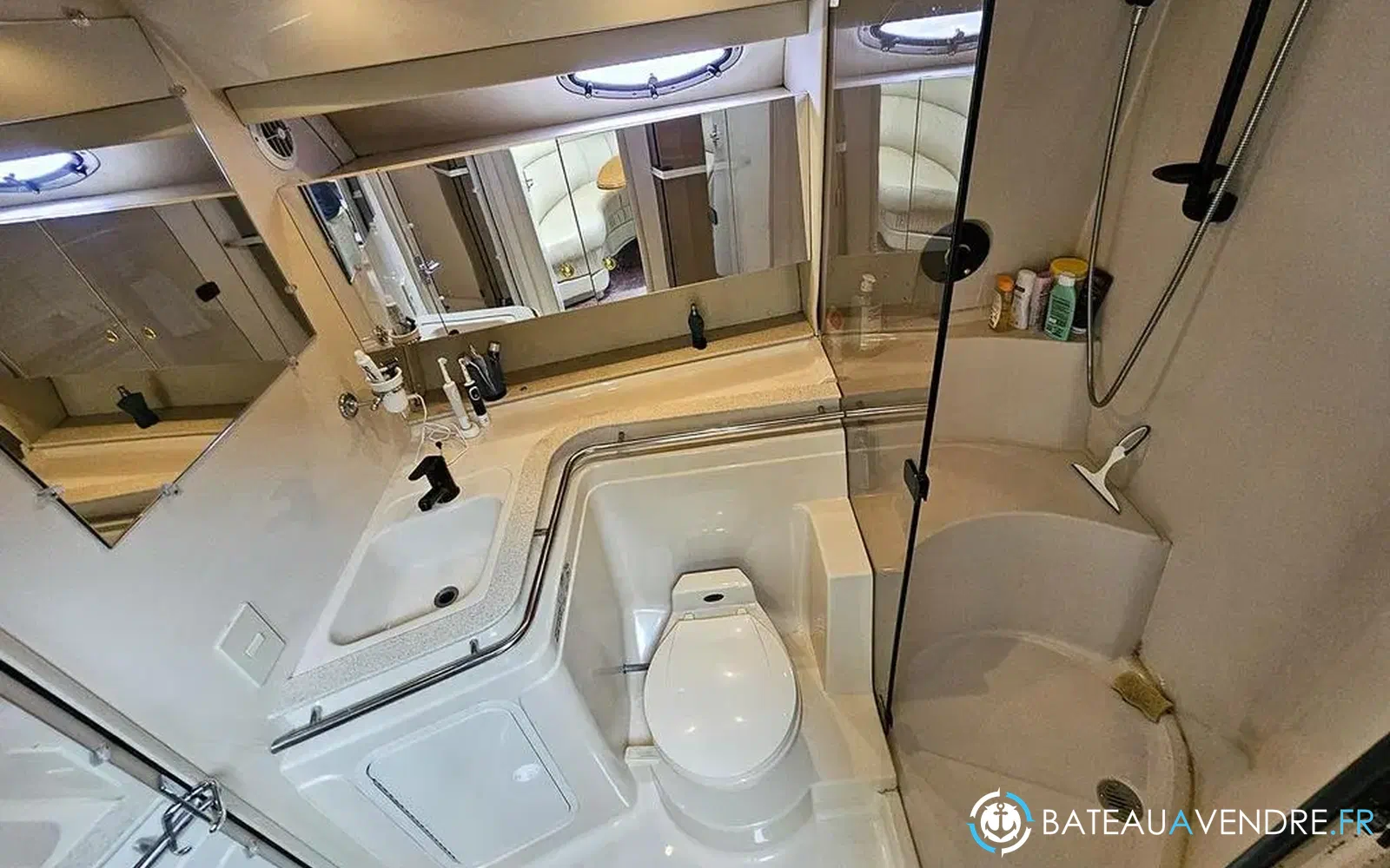 slider 22 Cruisers Yachts 4270 Esprit