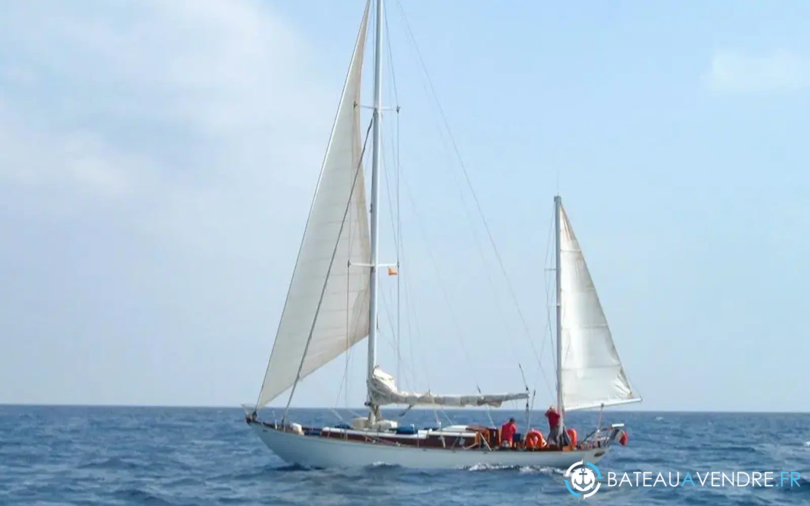 slider 0 Berthon Yachts Classique Plan Holman