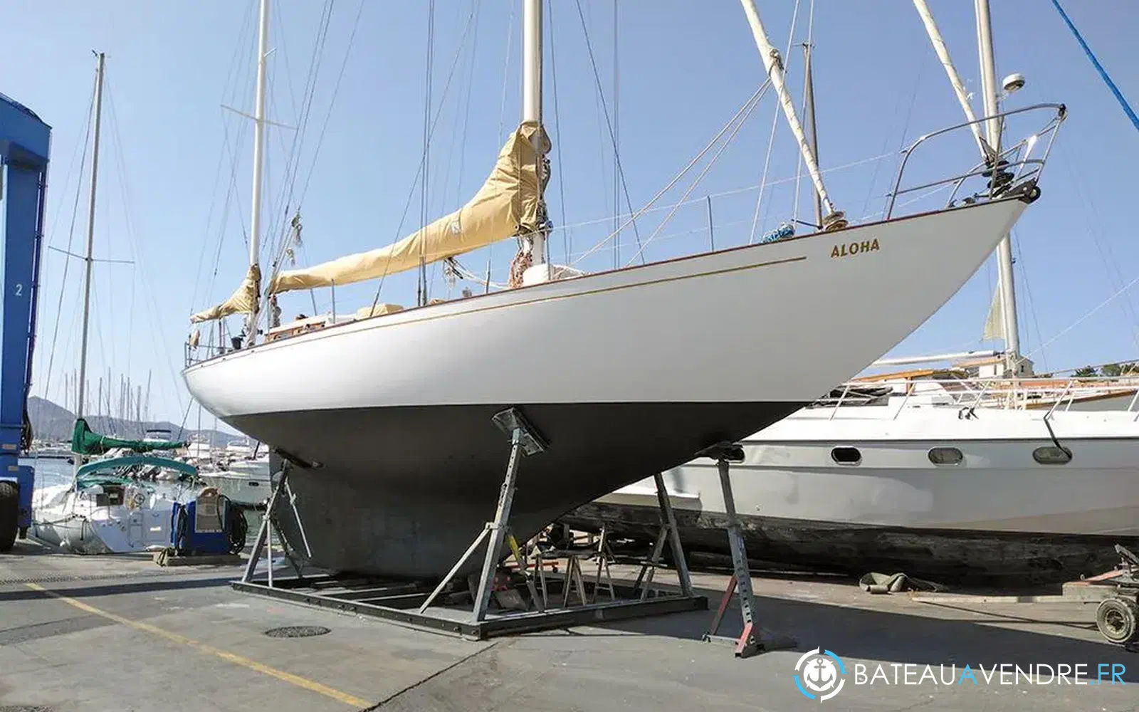 slider 11 Berthon Yachts Classique Plan Holman