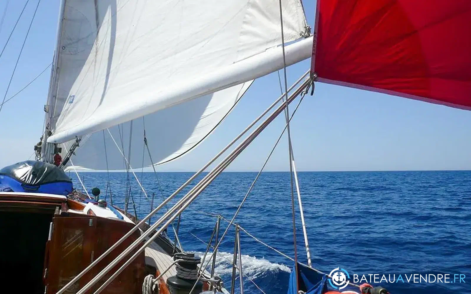 slider 4 Berthon Yachts Classique Plan Holman