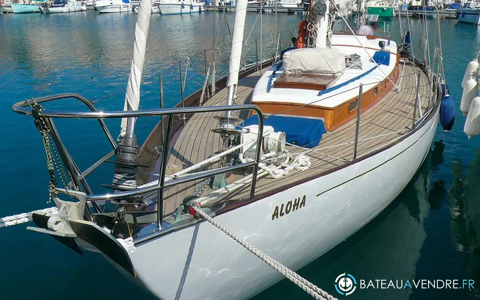 slider 5 Berthon Yachts Classique Plan Holman