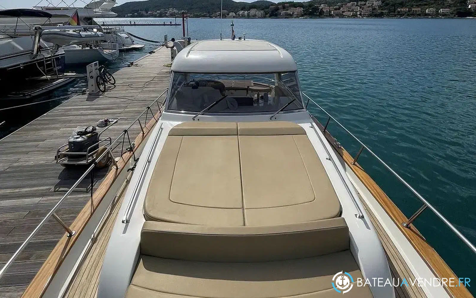slider 2 Apreamare 38 Open
