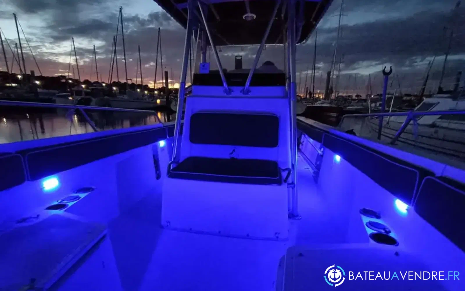 slider 15 Boston Whaler 26 Outrage