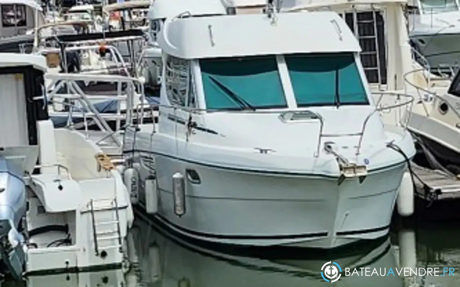 slider 0 Jeanneau Merry Fisher 805