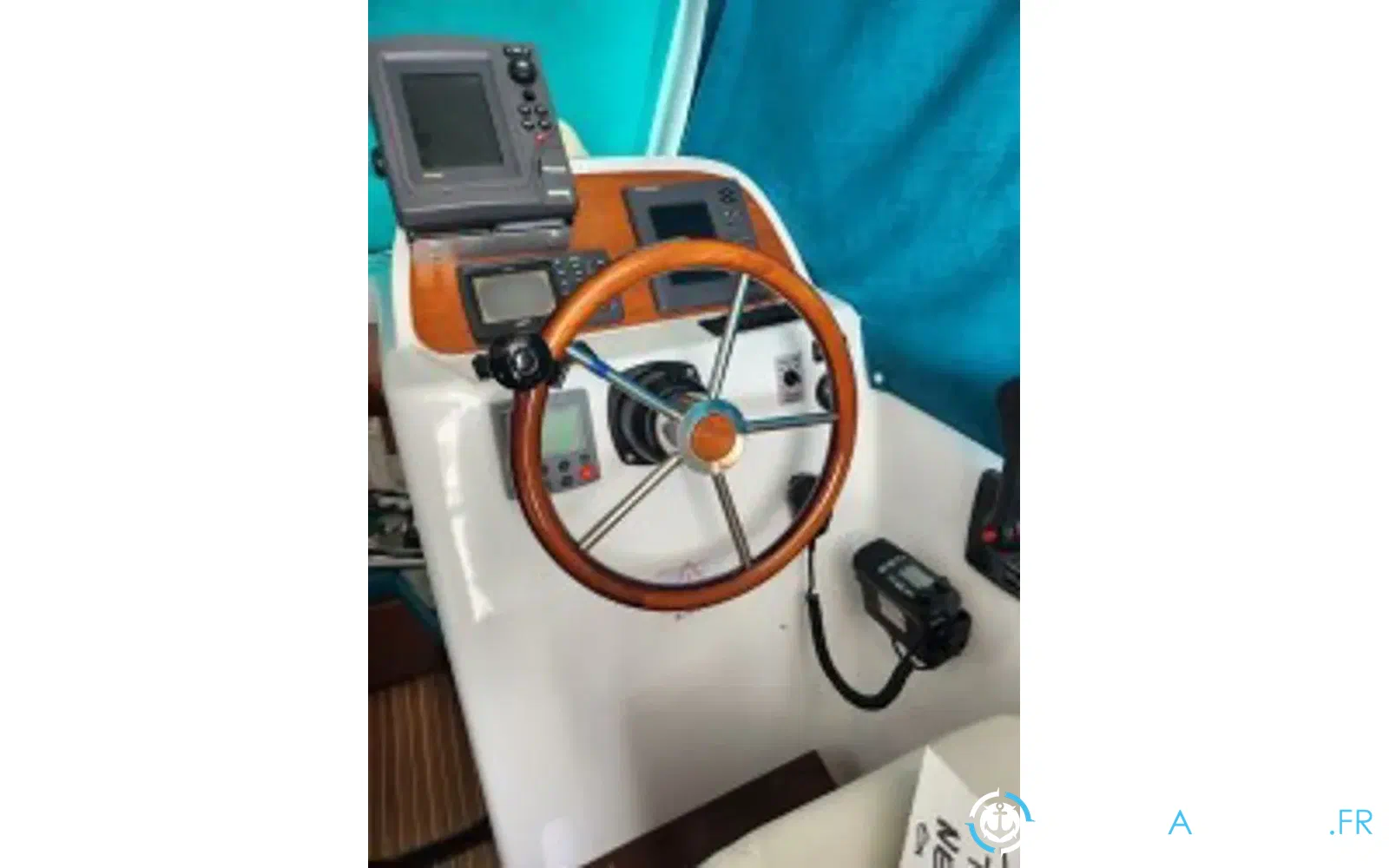 slider 4 Jeanneau Merry Fisher 805