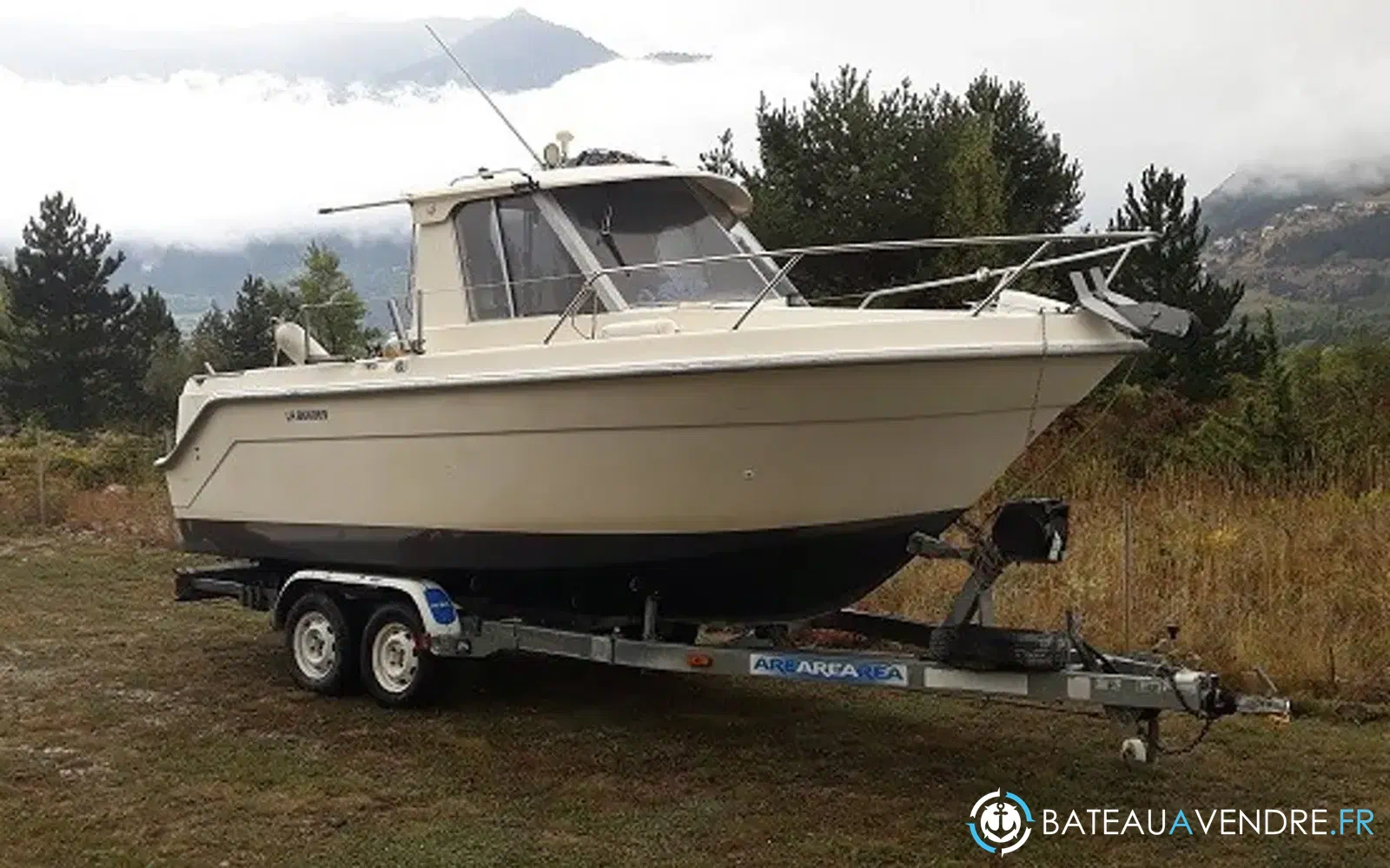slider 9 Guymarine GM 640