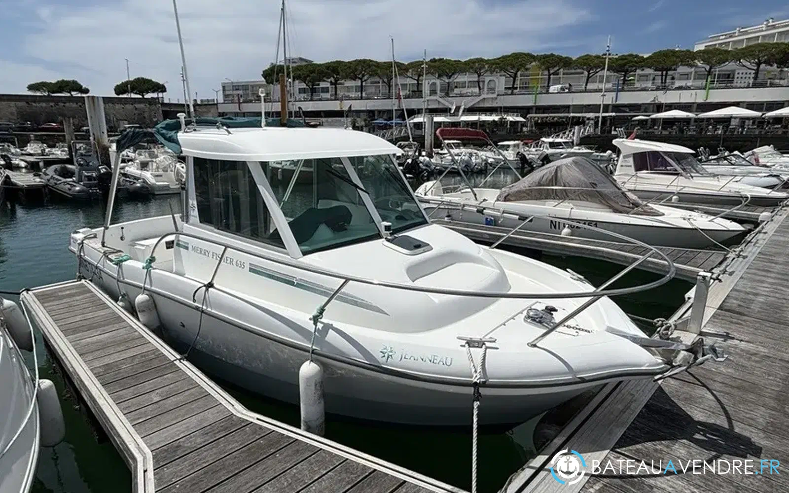 slider 0 Jeanneau Merry Fisher 635