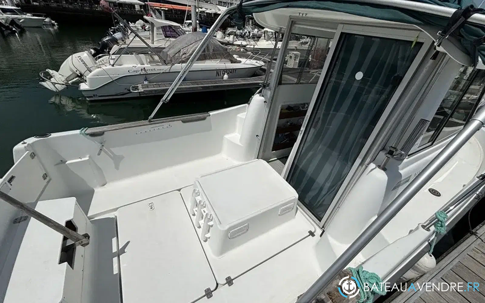 slider 6 Jeanneau Merry Fisher 635