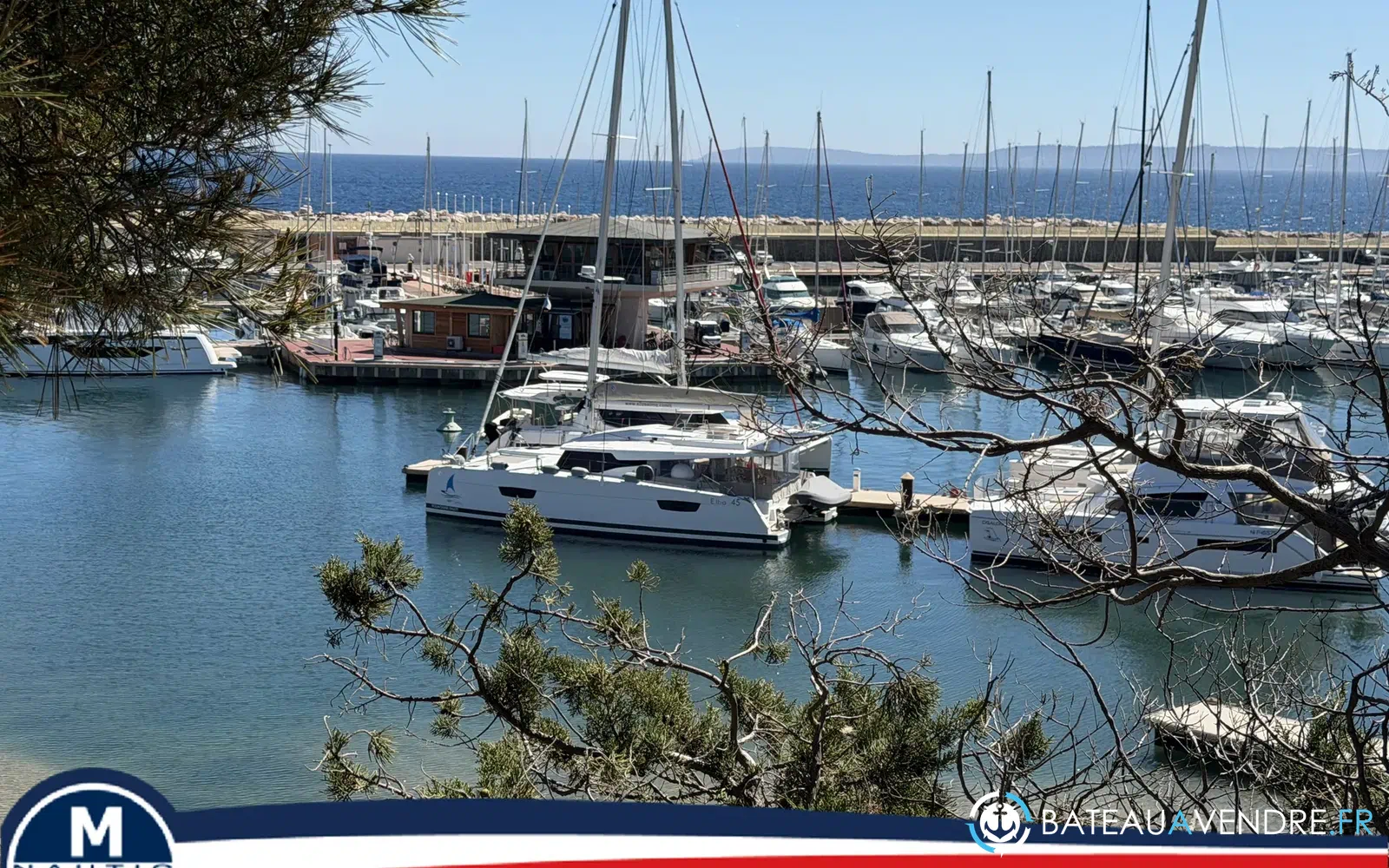 slider 0 Place de port 10m par 3.75m Bormes les Mimosas