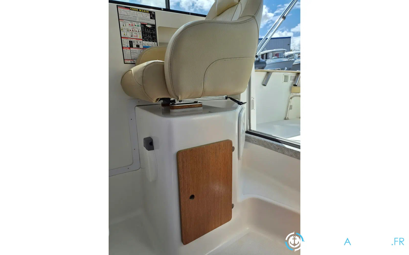 slider 9 Beneteau Antares 650 HB