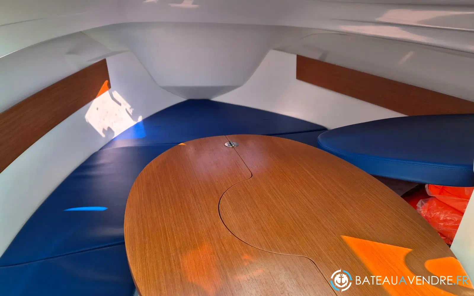 slider 22 Beneteau Antares 650 HB