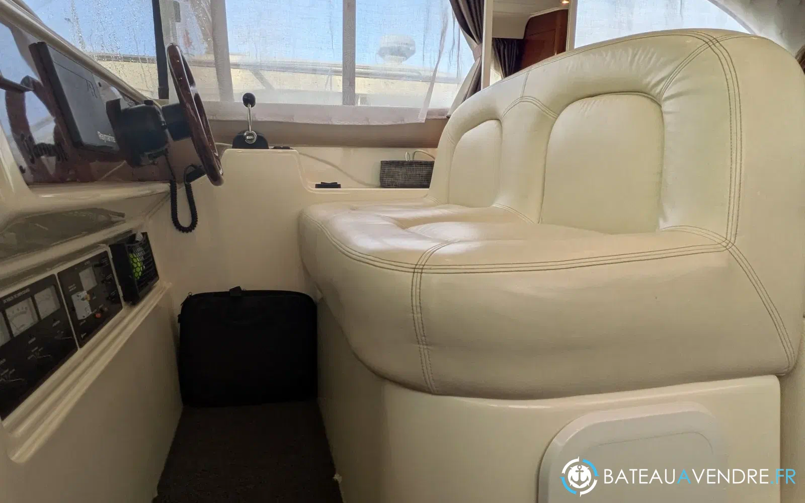 slider 8 Jeanneau Prestige 36 Fly