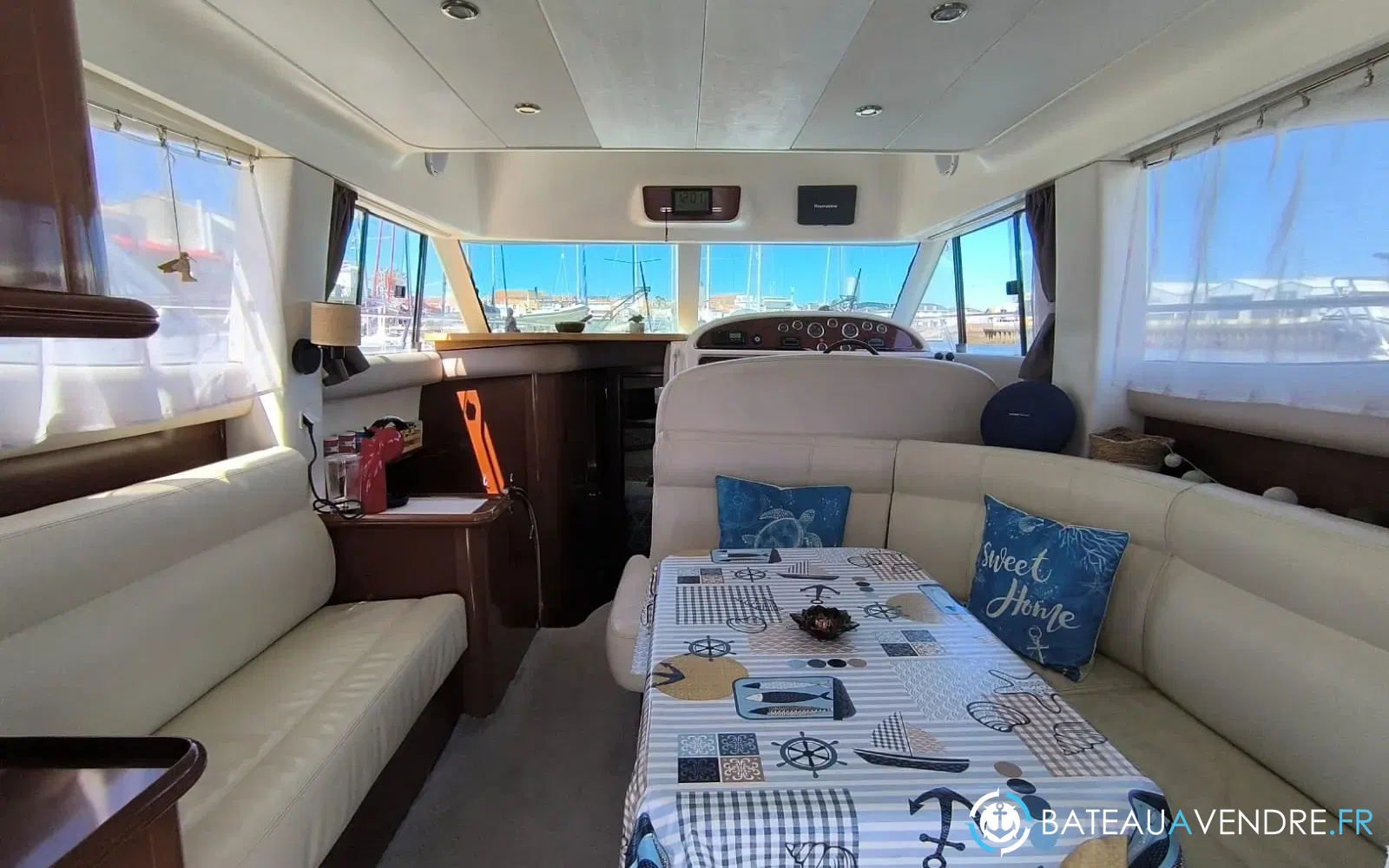 slider 1 Jeanneau Prestige 36 Fly