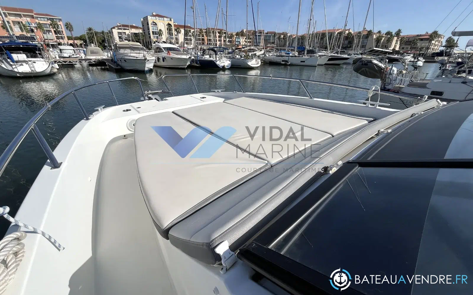slider 9 Beneteau Flyer 10