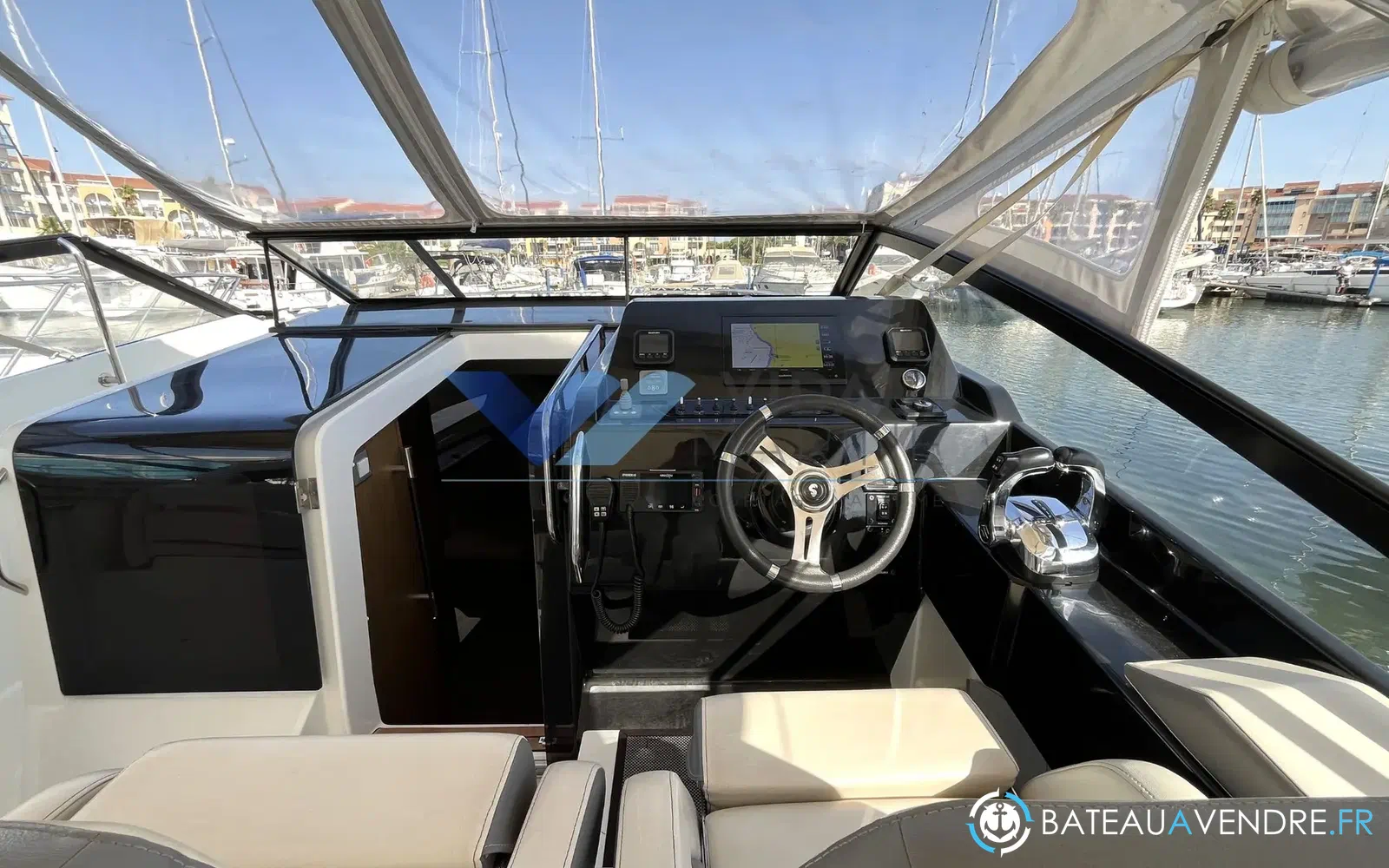 slider 13 Beneteau Flyer 10