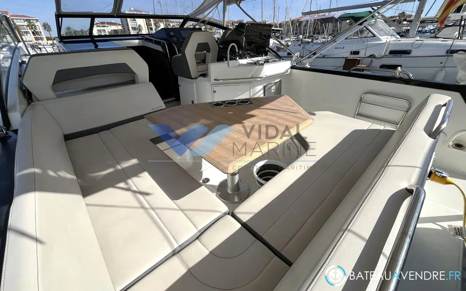 slider 17 Beneteau Flyer 10