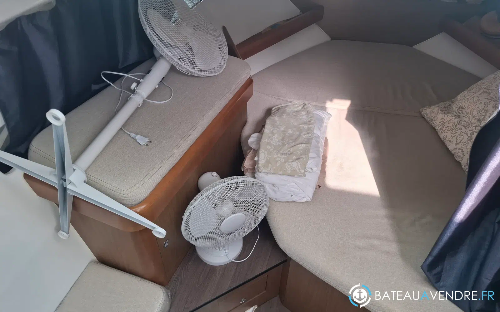 slider 1 Beneteau Antares 8.80