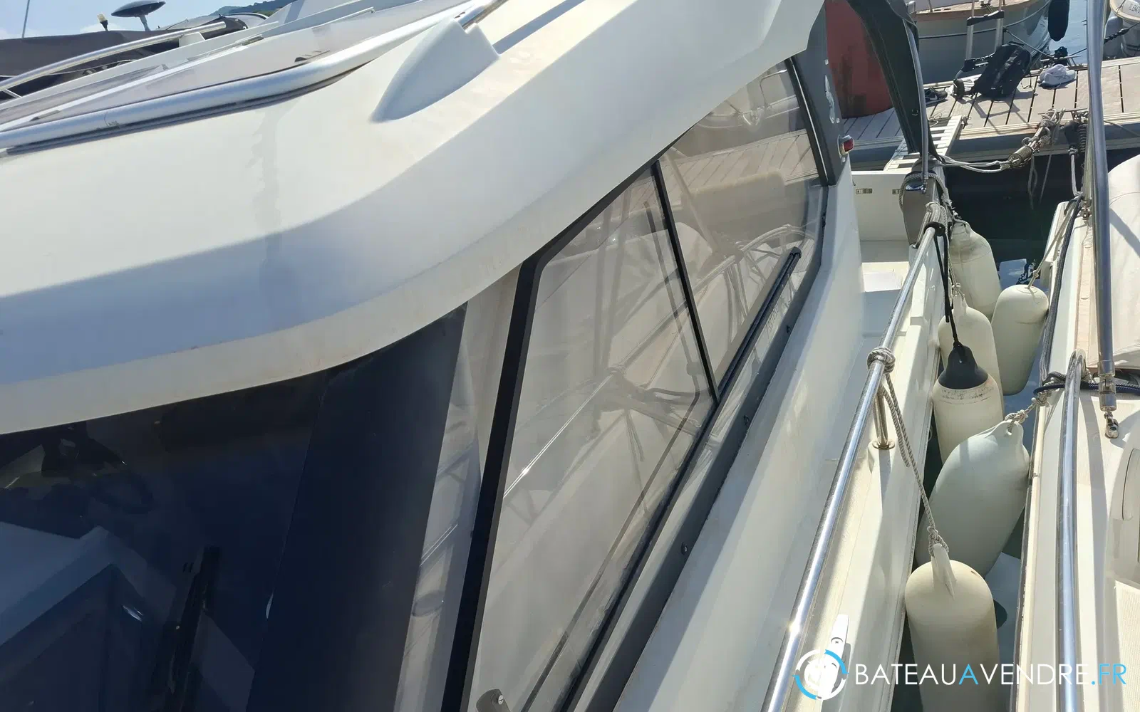 slider 2 Beneteau Antares 8.80