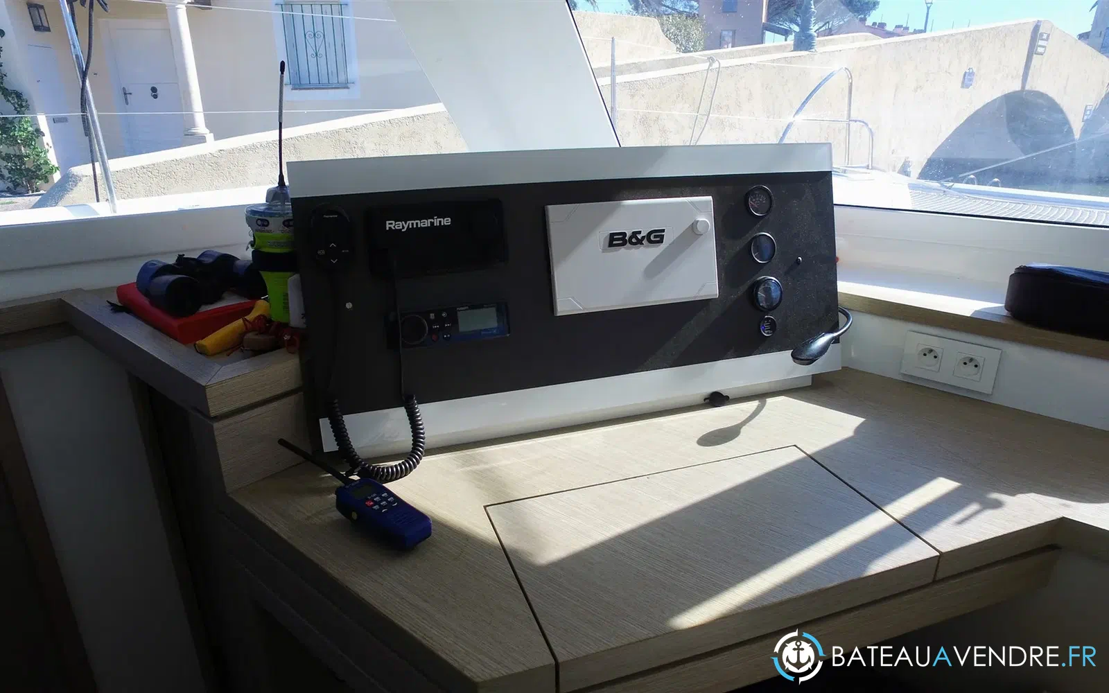 slider 16 Fountaine Pajot Lucia 40