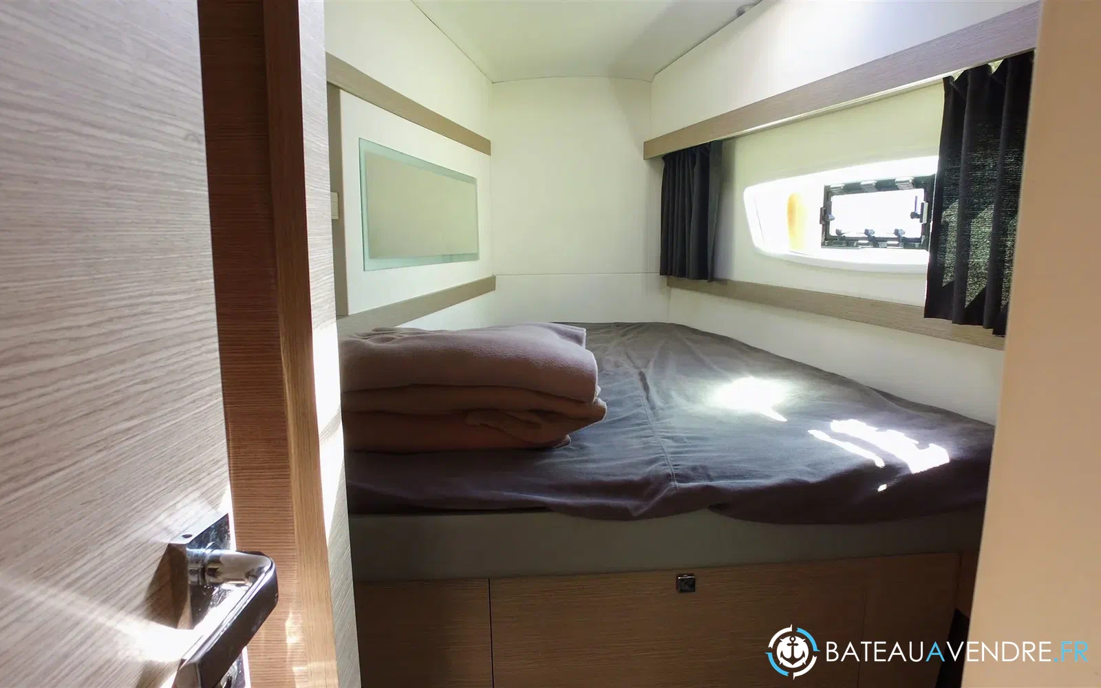 slider 18 Fountaine Pajot Lucia 40