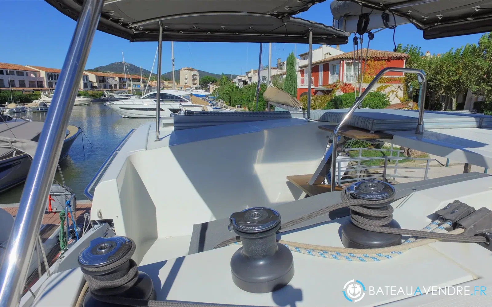 slider 6 Fountaine Pajot Lucia 40