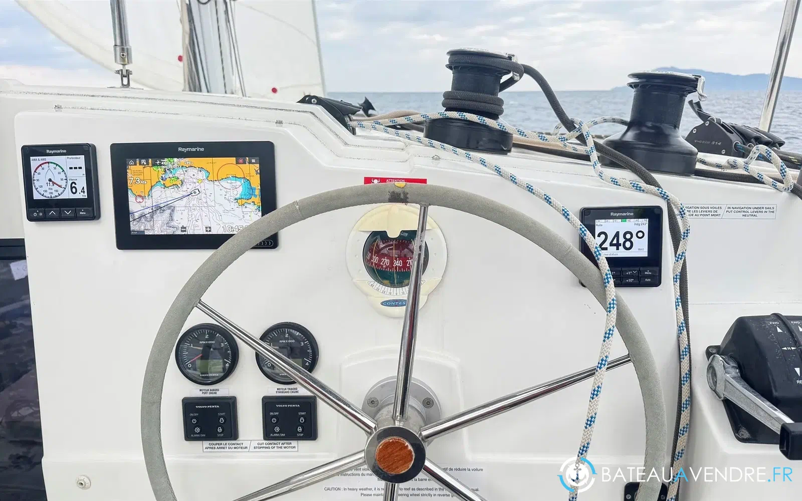 slider 7 Fountaine Pajot Lucia 40